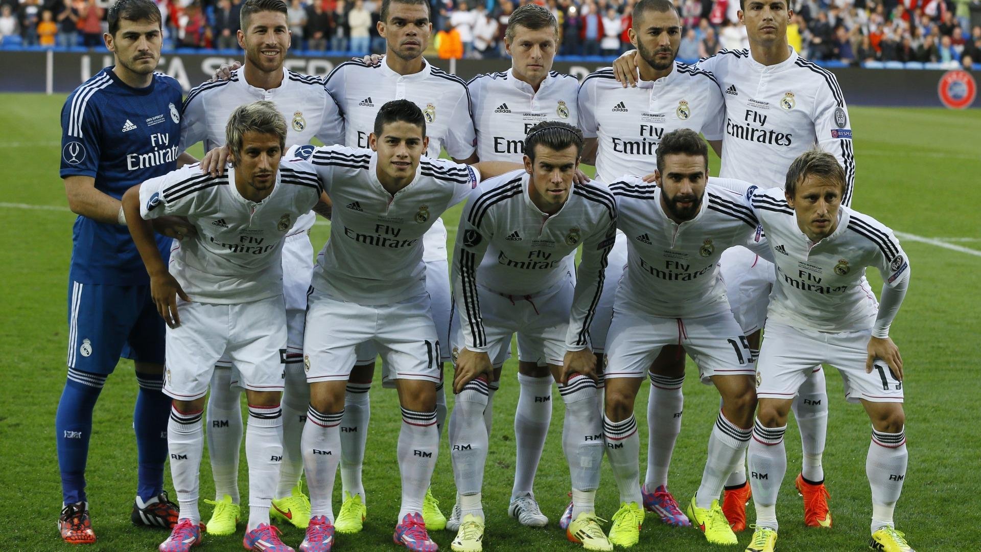 足球与科技创新:智能球衣助攻运动数据分析,超智能足球球衣